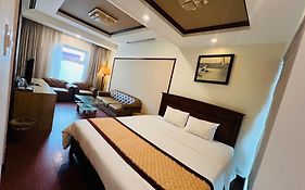 Sao Mai Boutique Hotel  4*